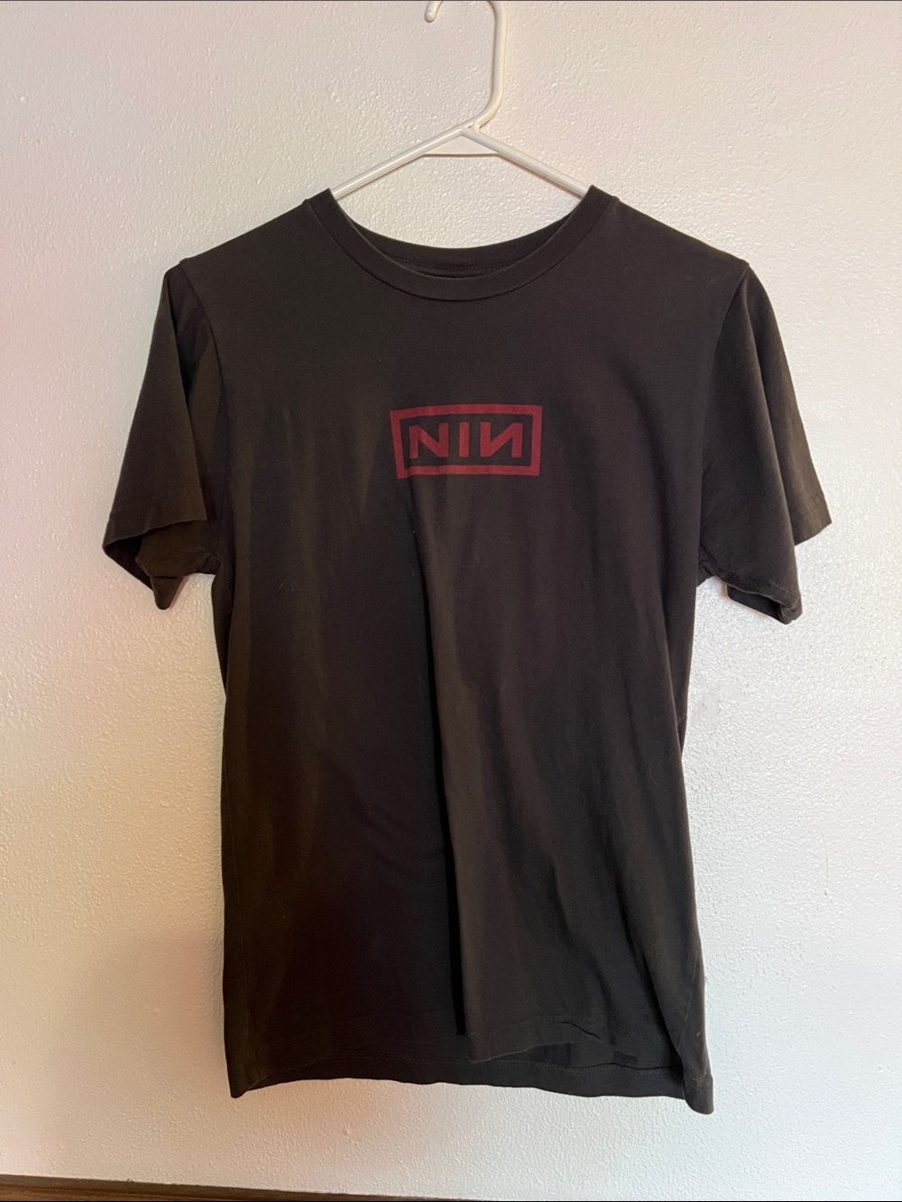 Grey 'NIN' Logo Graphic Tee - grey and Red